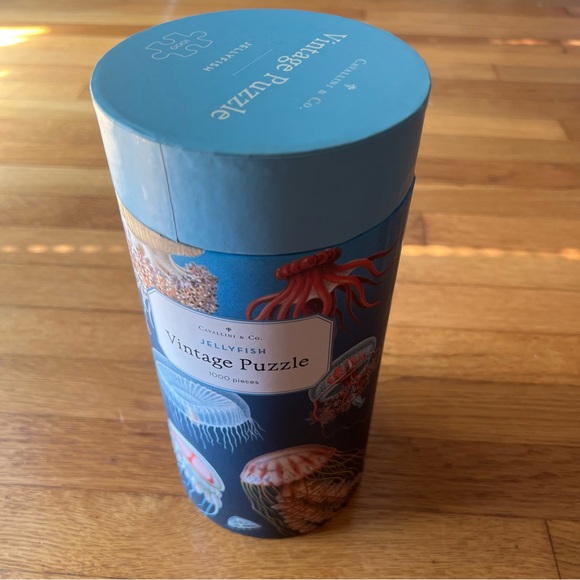 Cavallini & Co. Jellyfish Vintage Puzzle - 1000 pieces - Picture 5 of 5